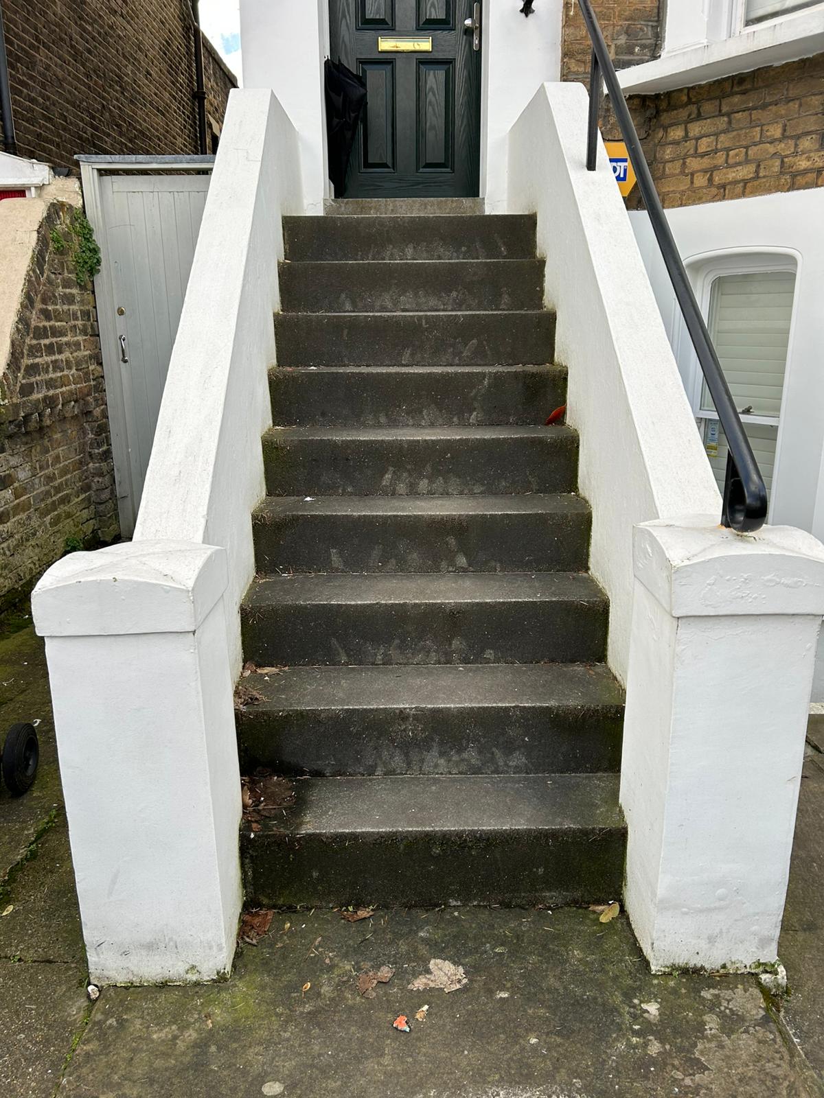 Concrete steps before jet washing cleaning